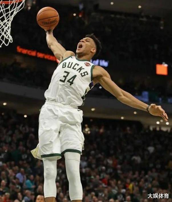 字母哥迎来二十赛季高光表现，利物浦球迷沸腾！