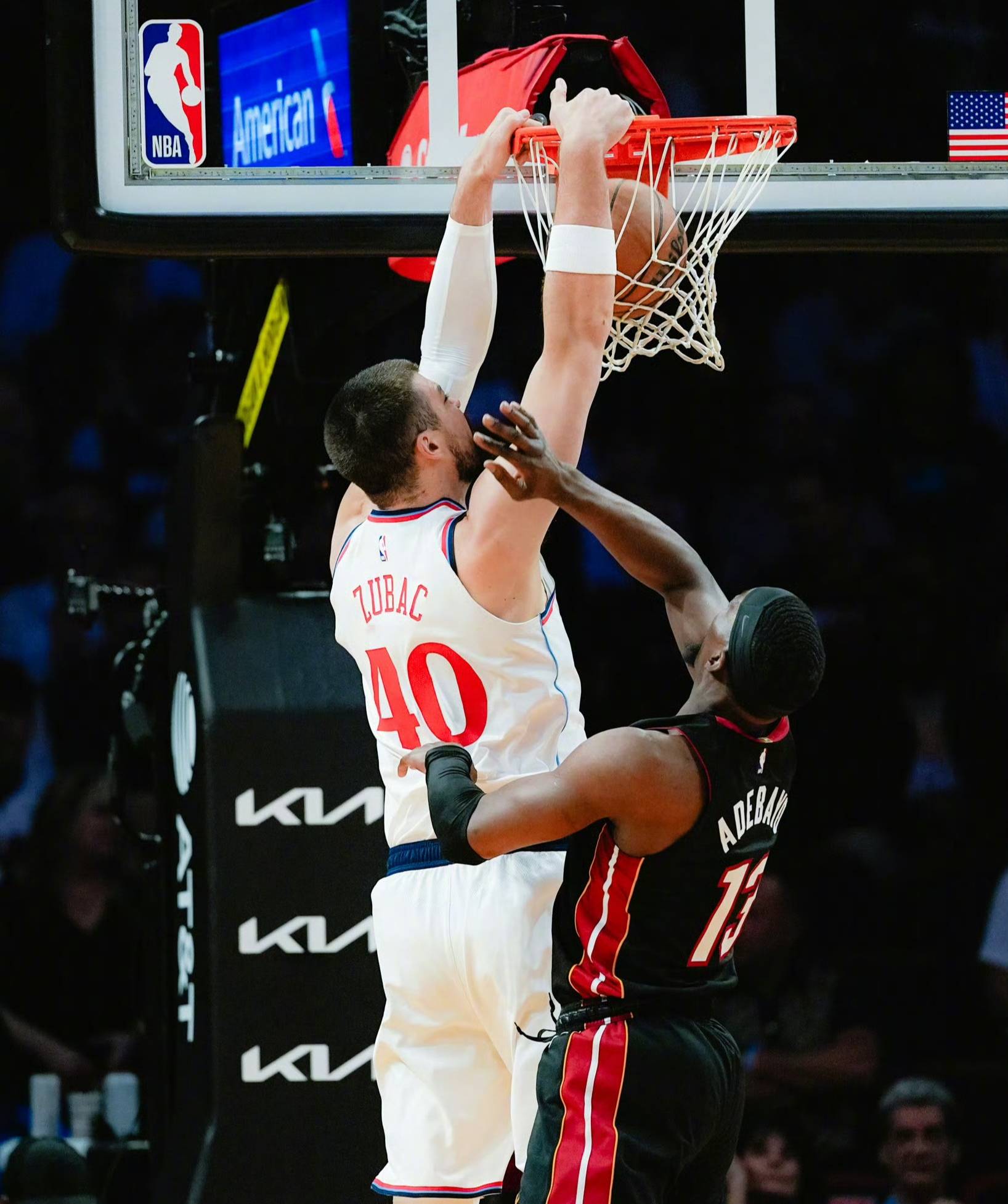 哈登重返赛场，刷新纪录首场状态出色，热火观众沸腾！