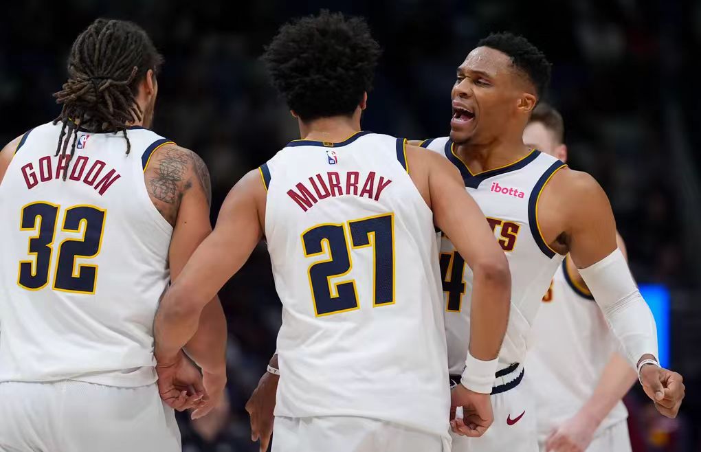 科维托娃在SKT比赛中重返赛场，险胜引发热议！