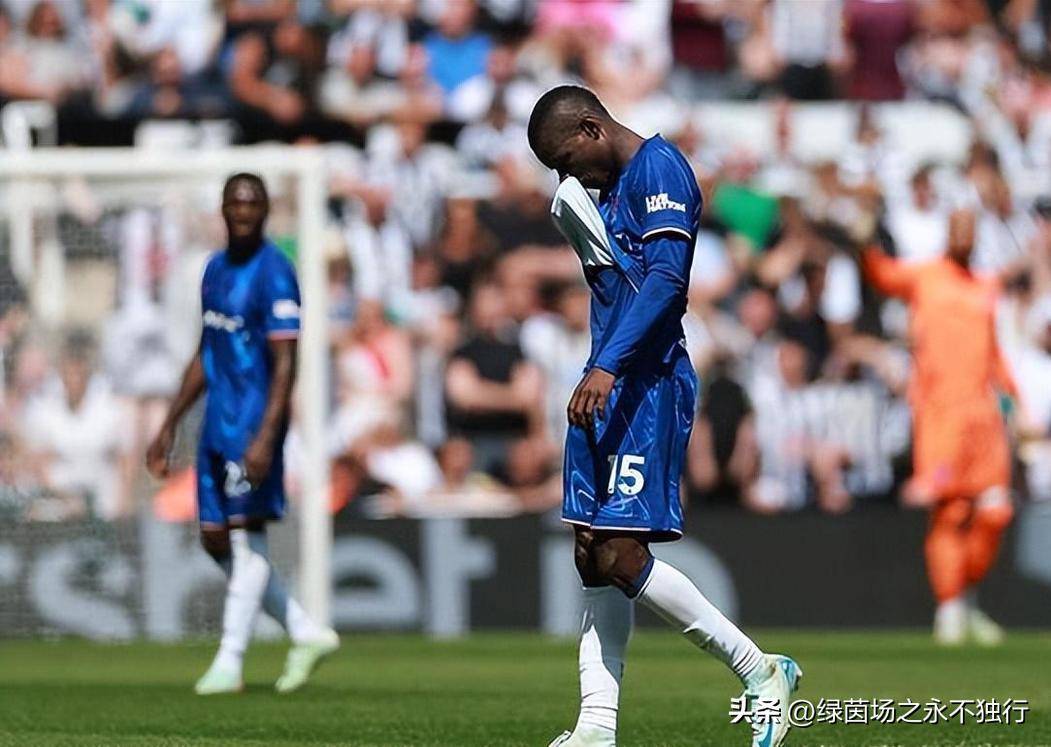 德罗巴在利物浦比赛中反败为胜，刷新纪录引发热议！